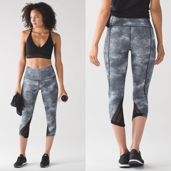 Lululemon Essential Rhythm Crop Legging In Diffusion Black White Size 10 - Picture 1 of 16